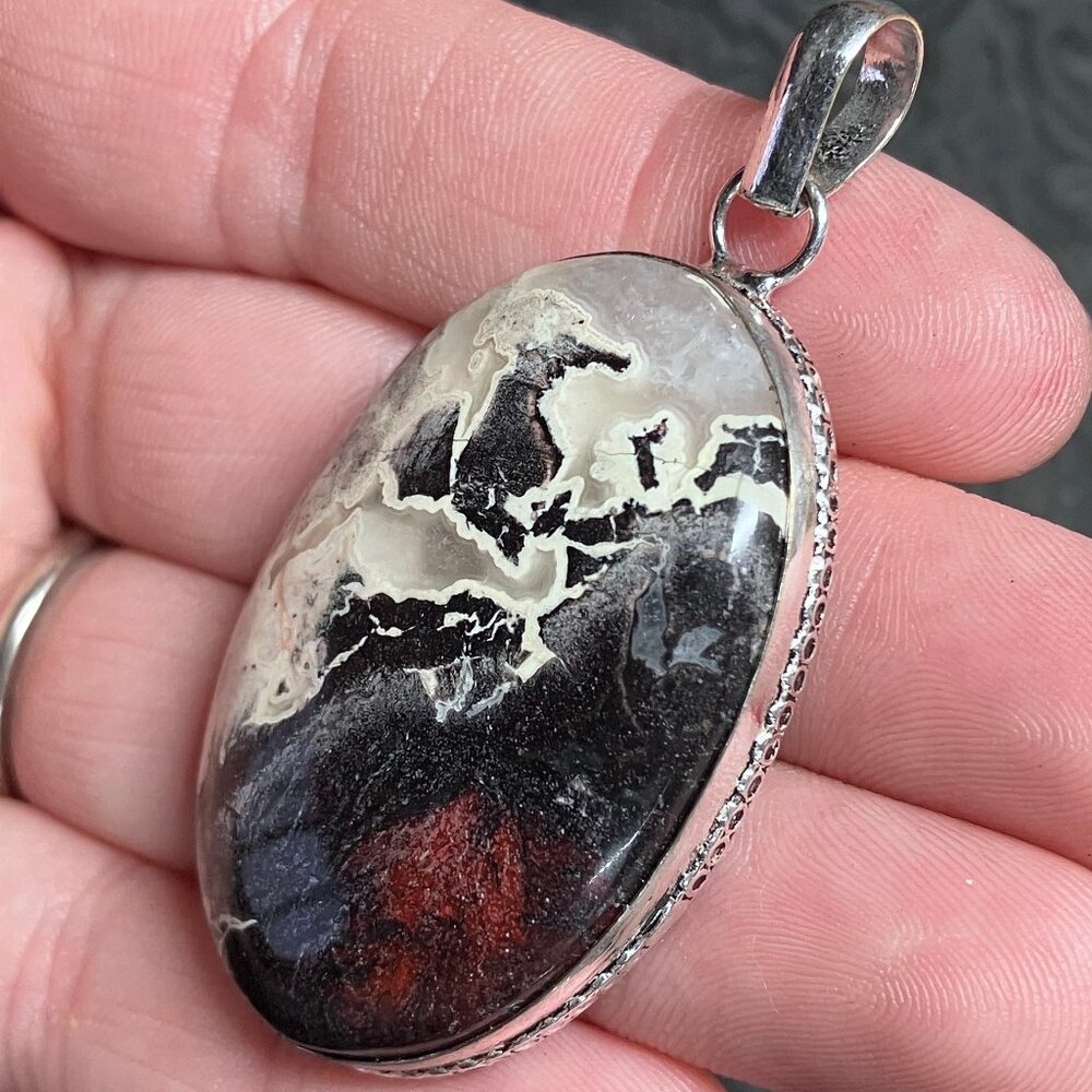 Stunning Brecciated Jasper Stone Pendant Crystal Jewelry - Picture 4 of 8